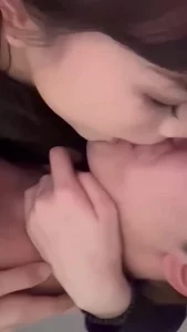 无套狂操内射女友闺蜜全程失神高潮